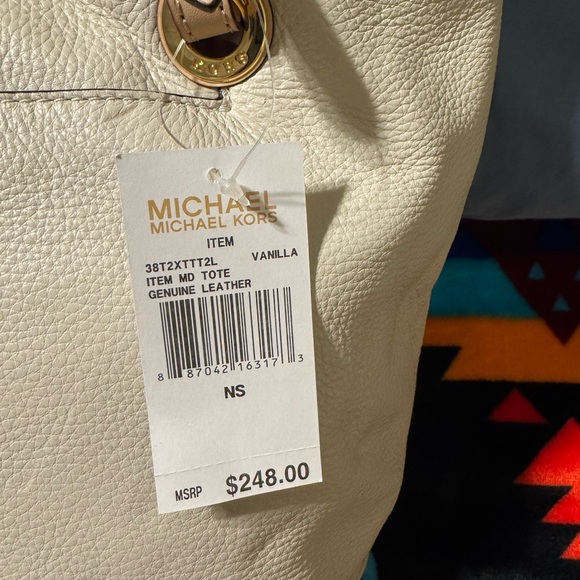 Michael Kors Gold and Cream Shoulder Bag - Picture 8 of 12
